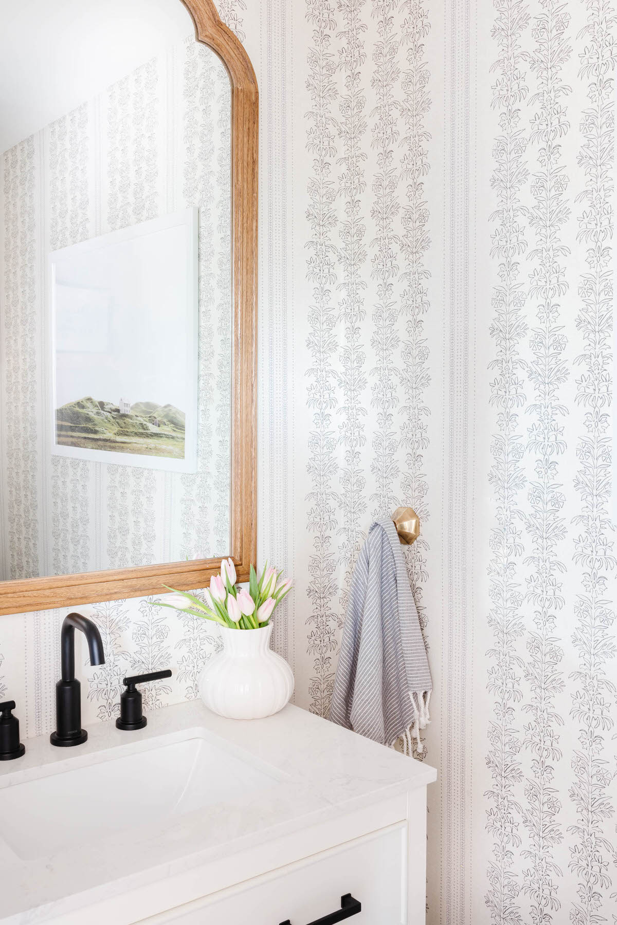 Modern Farmhouse // Powder Bathroom — peggyhaddadinteriors.com