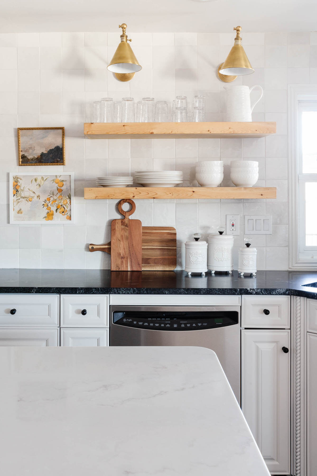 Project Party of Seven Modern Farmhouse // Kitchen ...