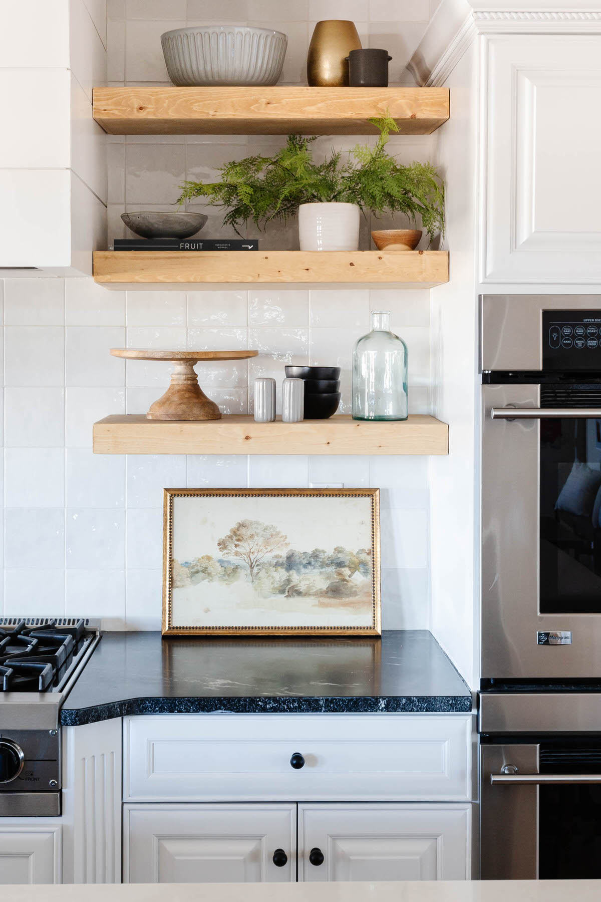 Modern Farmhouse // Kitchen — peggyhaddadinteriors.com