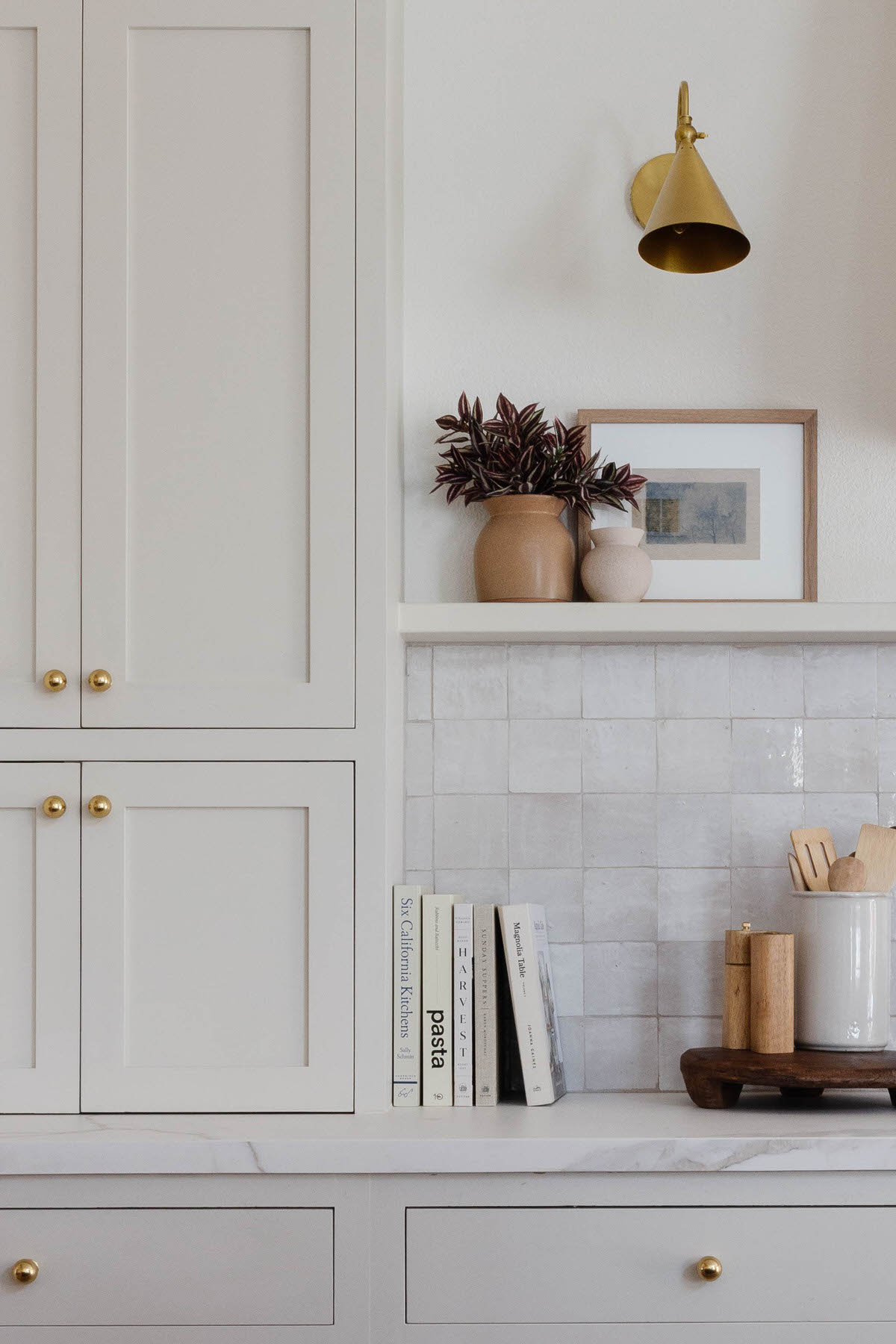 Off-White Organic Warm Kitchen by Peggy Haddad Interiors, Shaded White by Farrow and Ball Kitchen Cabinets and Porcelain Countertops