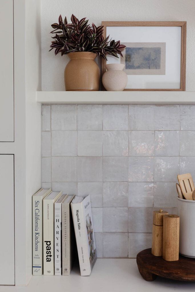 Off-White Organic Warm Kitchen by Peggy Haddad Interiors, Shaded White by Farrow and Ball Kitchen Cabinets and Porcelain Countertops