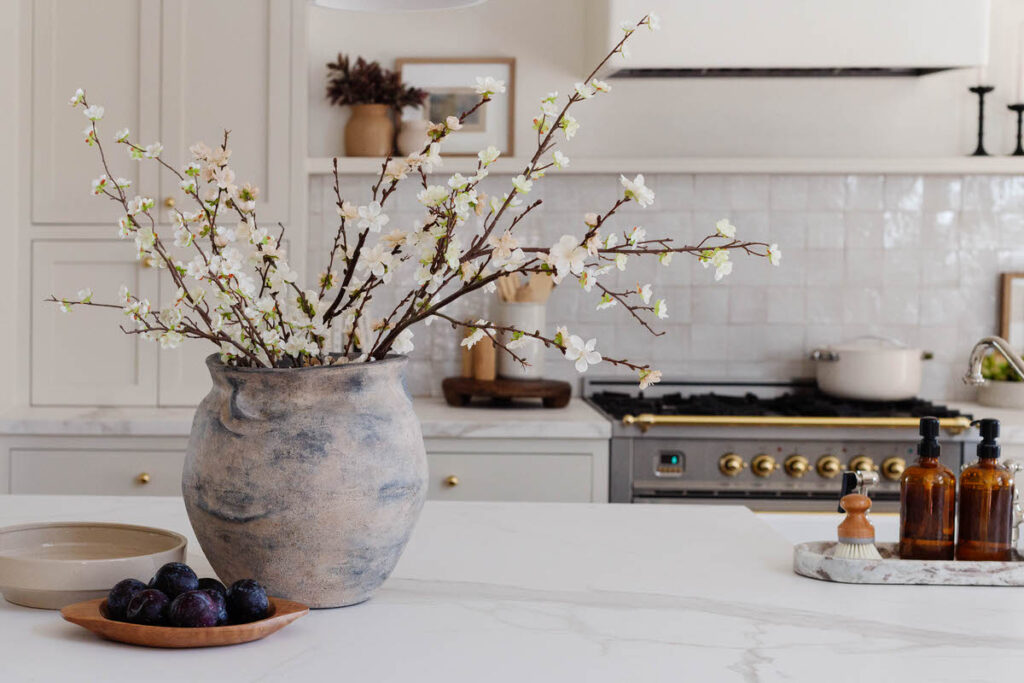 Off-White Organic Warm Kitchen by Peggy Haddad Interiors, Shaded White by Farrow and Ball Kitchen Cabinets and Porcelain Countertops